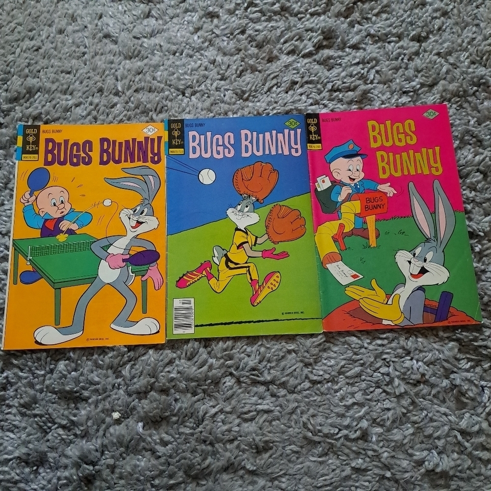 Vintage gold key Warner Bros bugs bunny magazine comics (lot of 3)